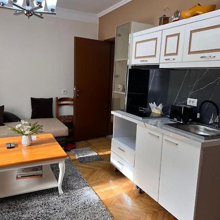 3M Urban Stay Тирана Екстер'єр фото