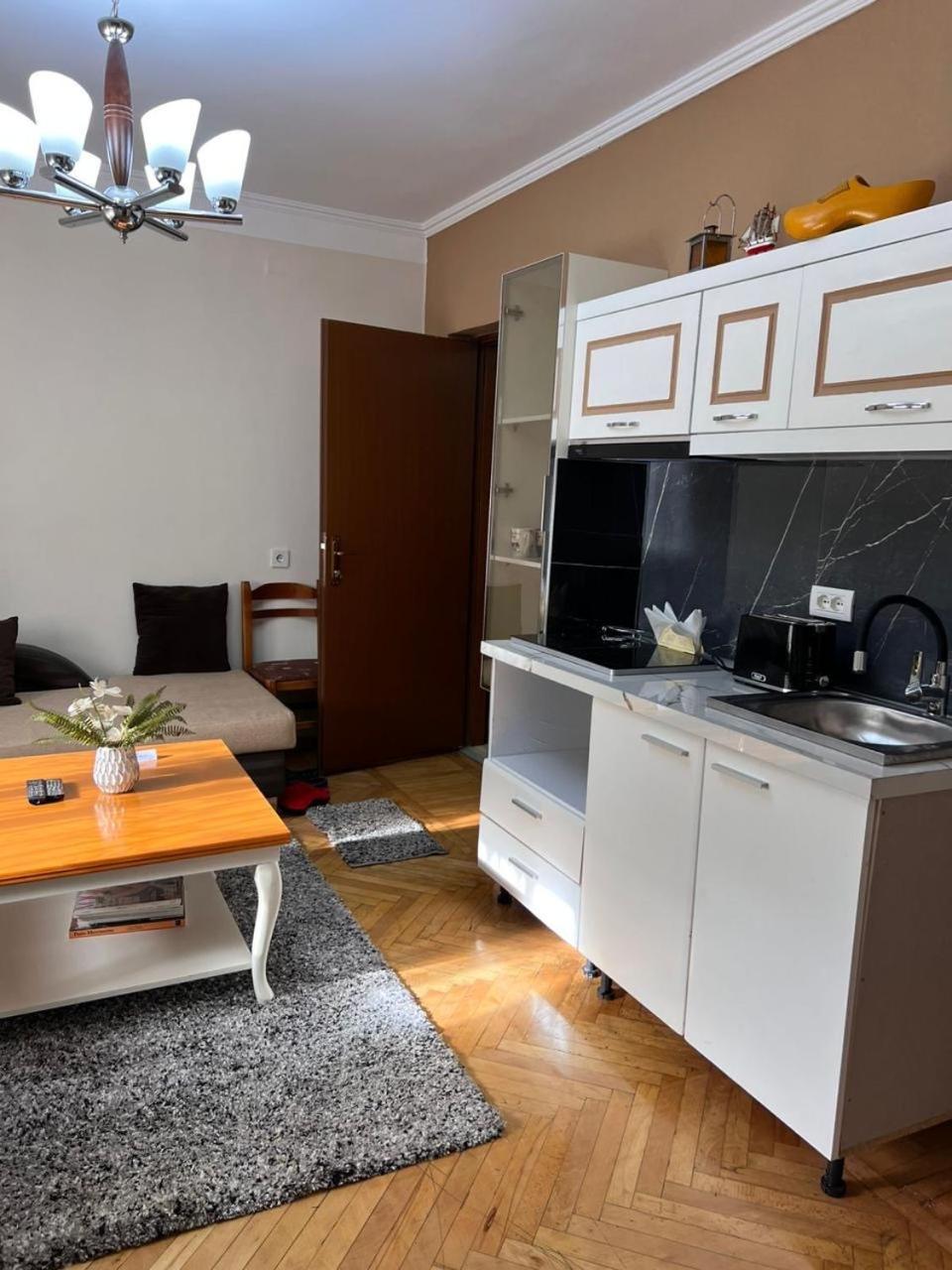 3M Urban Stay Тирана Екстер'єр фото